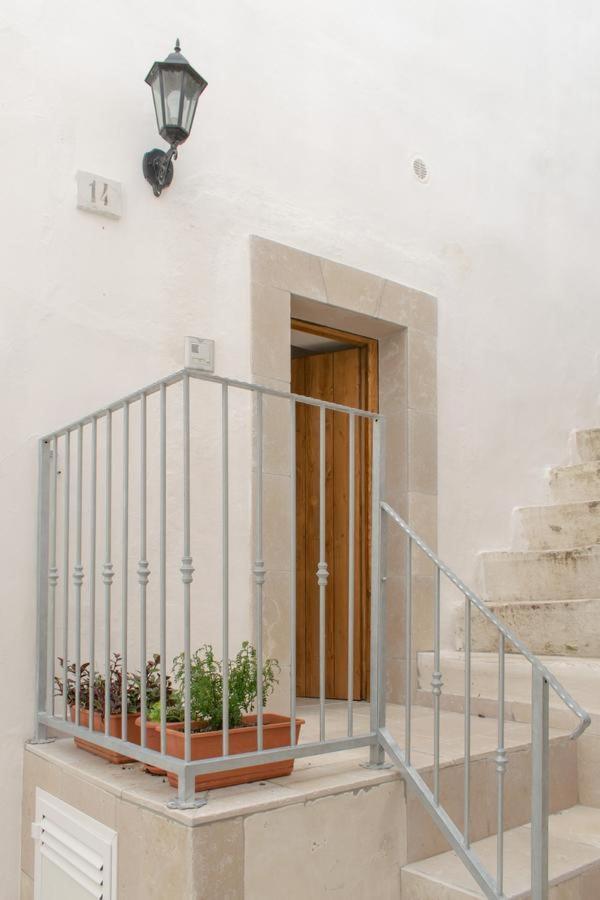 Amari'S Home Ostuni Exterior photo