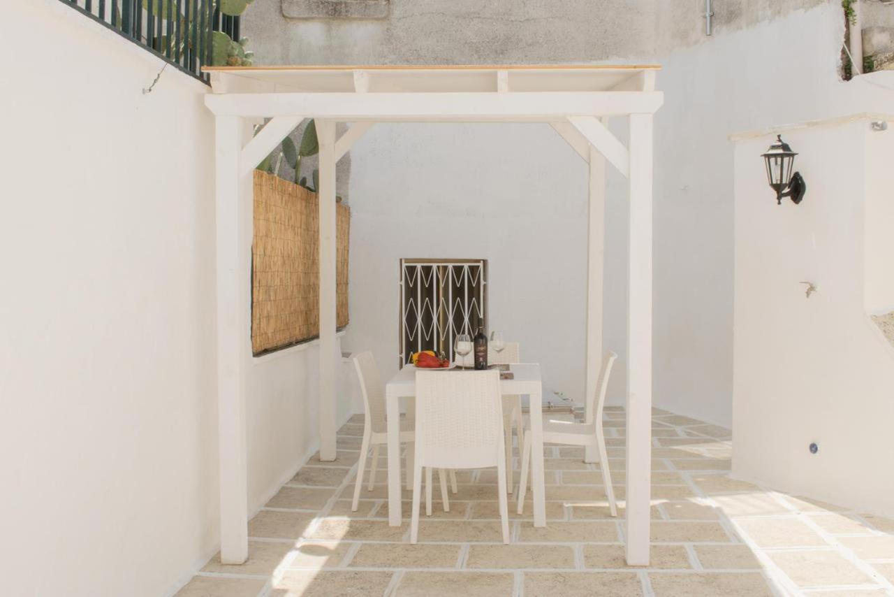 Amari'S Home Ostuni Exterior photo